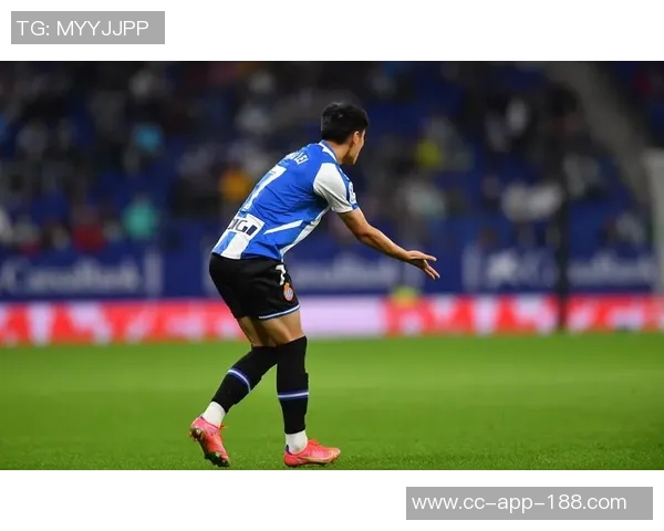 莫布里谈比赛表现：球队开局状态不佳第四节才逐渐回暖