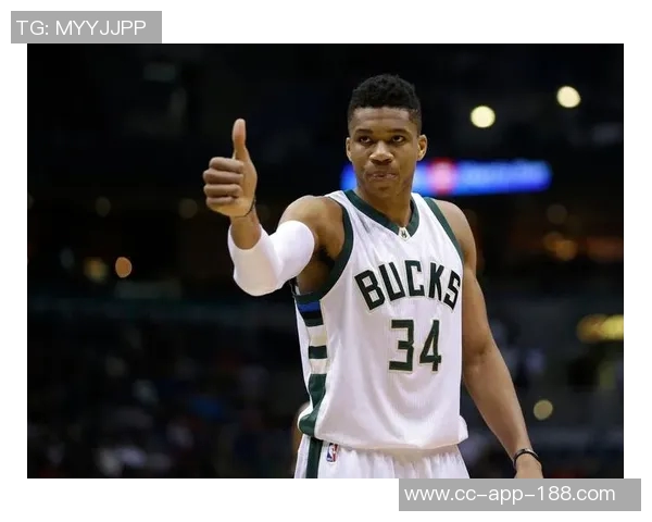 米德尔顿谈字母在篮下表现期待制造进攻犯规的精彩瞬间