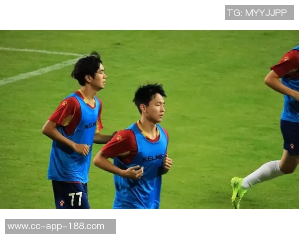 海港B队热身赛表现出色李圣龙对阵镇江队20分钟内贡献1射2传